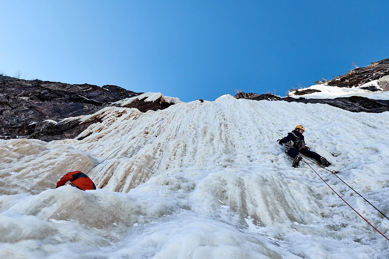 1bd6fe737442cd6387a97bb88bdfe59f_MD5