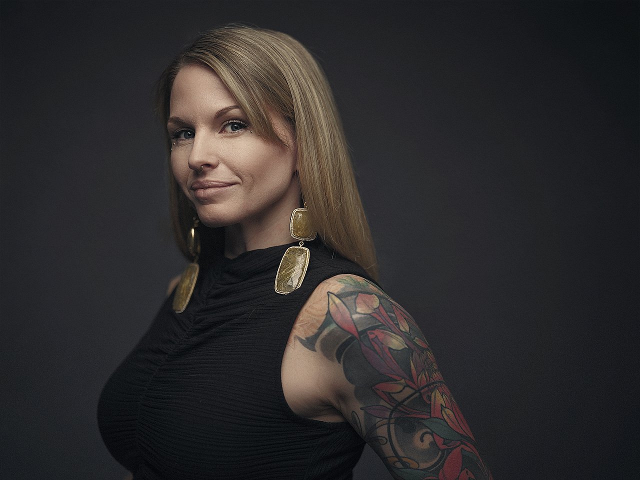 230110---Empire-Body-Art7881-1_2048-long-edge_2048x1536_U_100_G10_Color